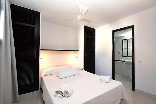 Apartamentos Club Cala Azul Sant Carles de Peralta