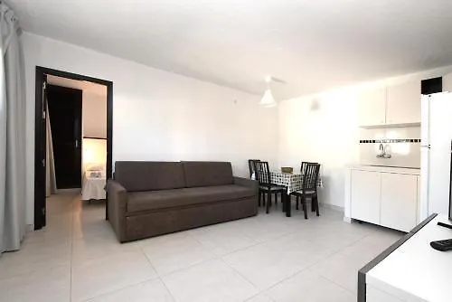 Apartamentos Club Cala Azul Sant Carles de Peralta 3*,  Spanien