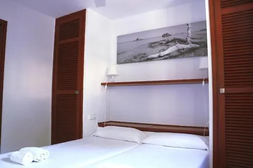 Apartamentos Club Cala Azul Sant Carles de Peralta Espagne