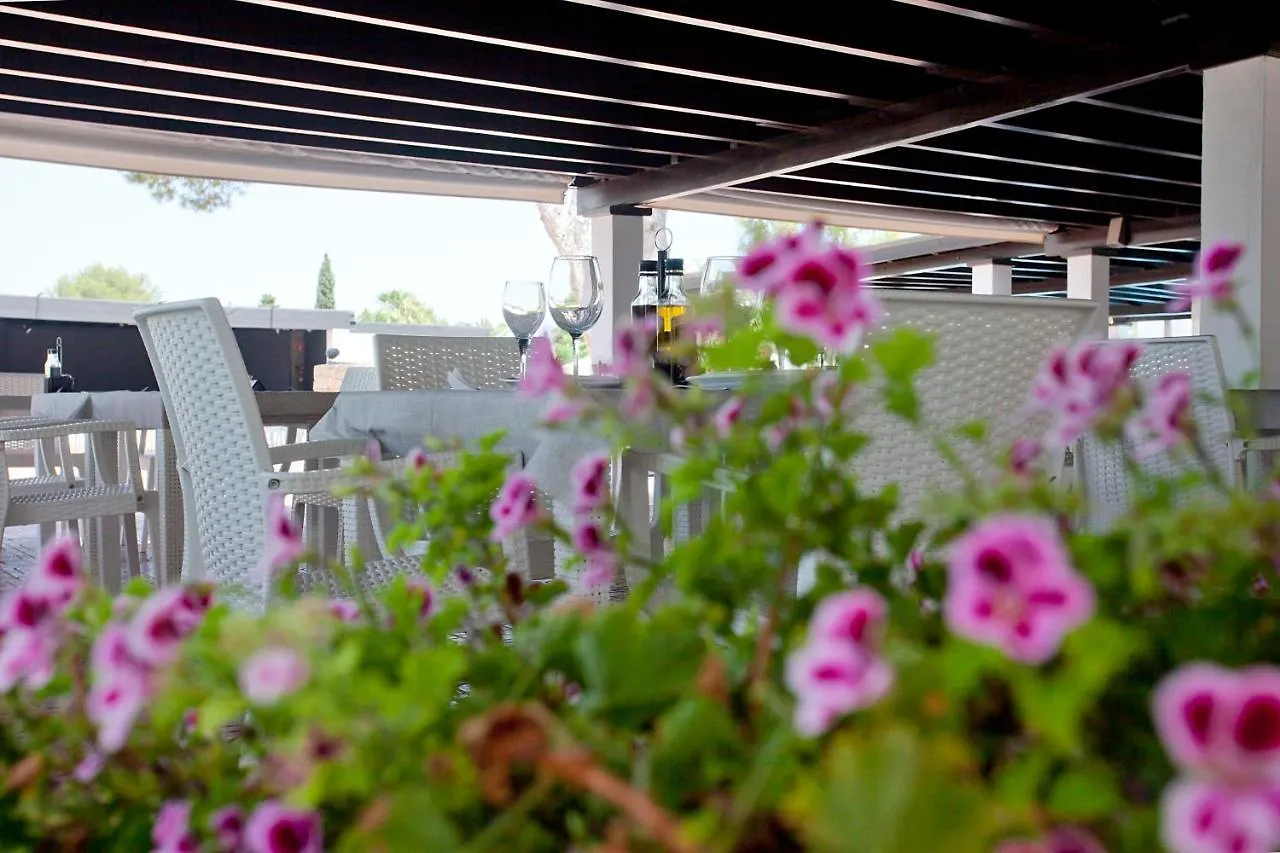 Apartamentos Club Cala Azul Sant Carles de Peralta